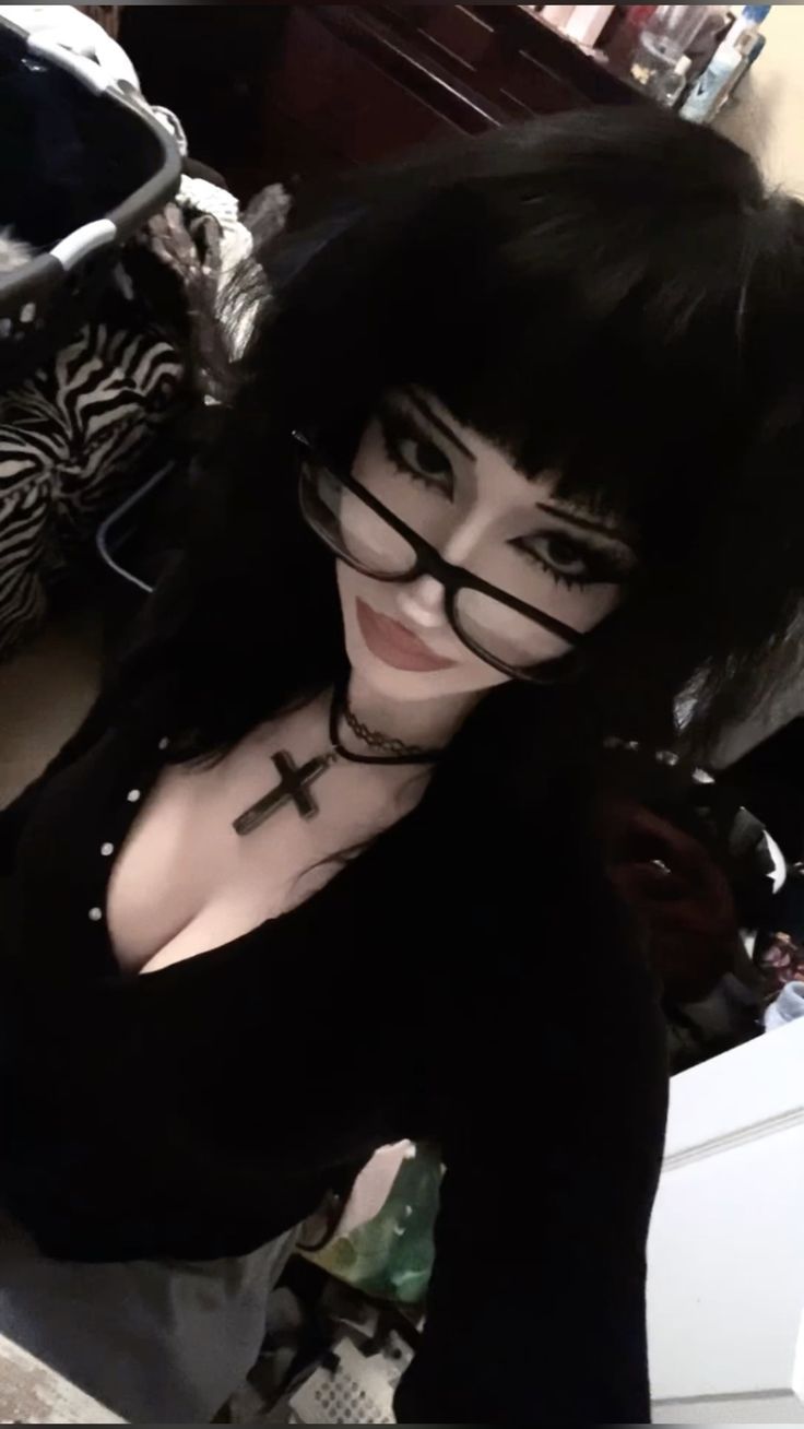 files/goth2.jpg
